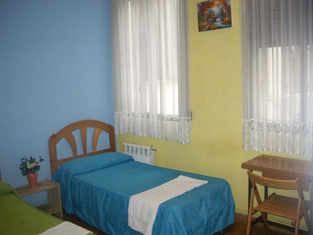 Hostal Pacios Madrid Room photo