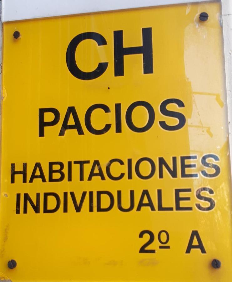Hostal Pacios Madrid Exterior photo