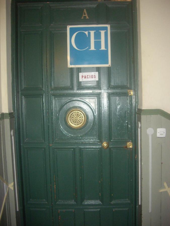 Hostal Pacios Madrid Exterior photo